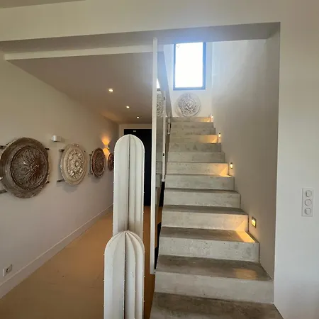 Maison D'architecte Piscine Vue Exceptionnelle A Pied Villa Uzes
